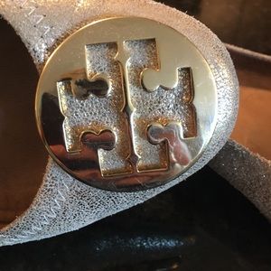 Tory Burch Minnie Metal- Logo Ballet Flats